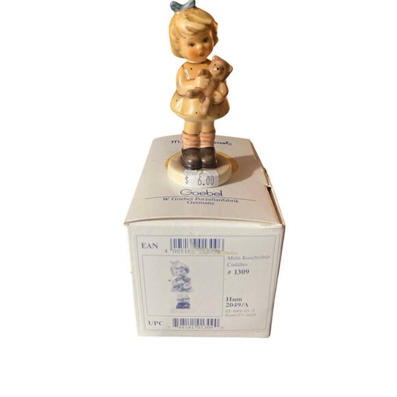 Hummel Goebel Figurine Cuddles 2049/A tmk 7 Made in Germany L67 LK - Picture 1 of 5